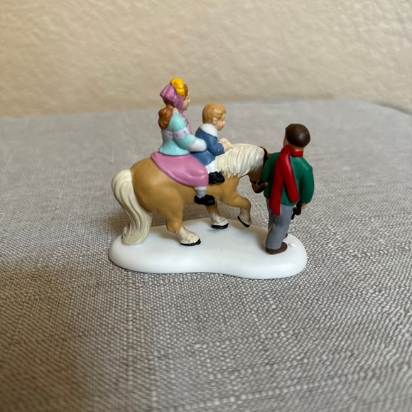 Department 56 Hold on Tight Dickens Village - Picture 4 of 4